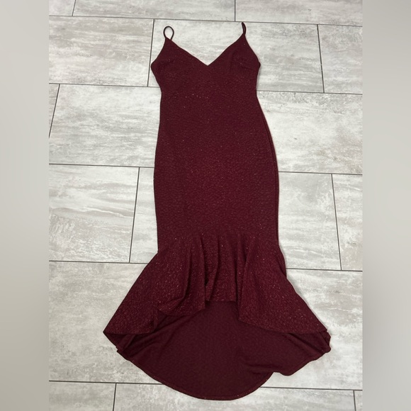 Boubou burgundy dress size Medium mermaid style worn once - Picture 1 of 5